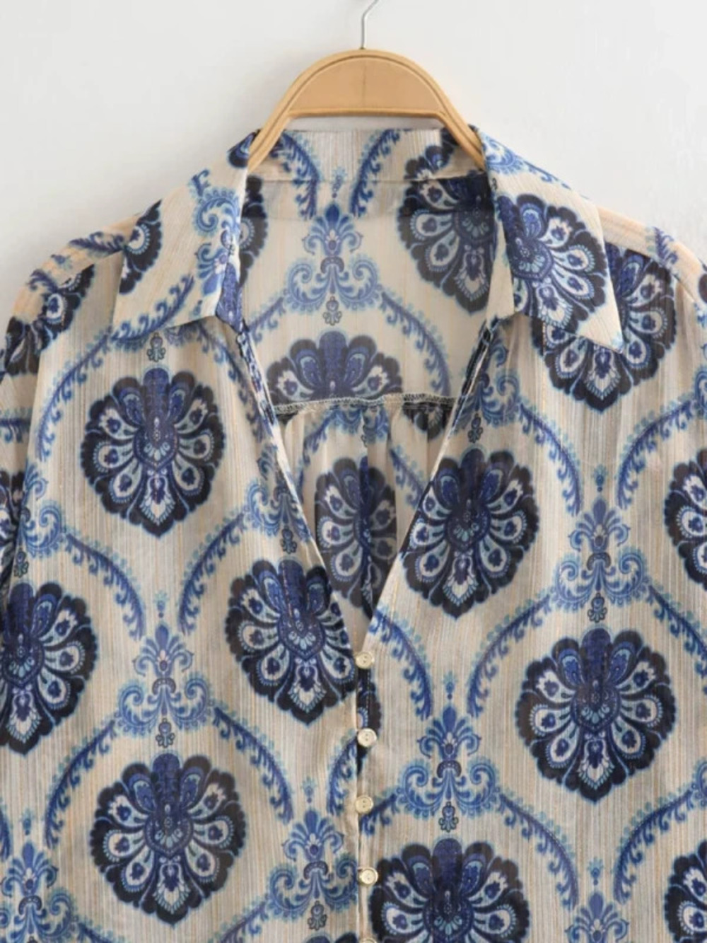 Long Sleeve Metallic Thread Print Shirt